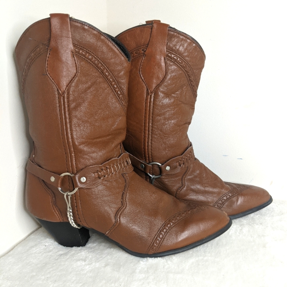 Brown vegan leather cowboy boots with silver ring and chain size 8